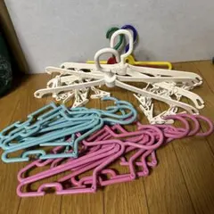 物干しハンガー 12個セット（白・青・ピンク・緑・黄色）