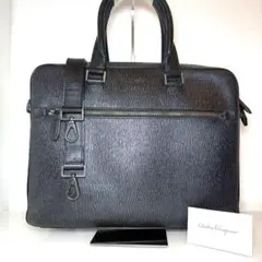 フェラガモ Salvatore Ferragamo 2way ビジネスバッグ 黒のサムネイル