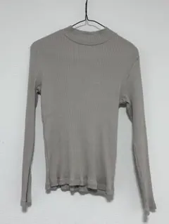 ユニクロ　リブハイネックTシャツ