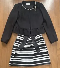 黒いジャケットとストライプスカートのセット 11号