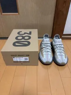 YEEZY BOOST 380 PEPPERのサムネイル