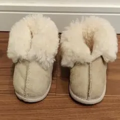 新生児用暖かブーツ　UGG仕様