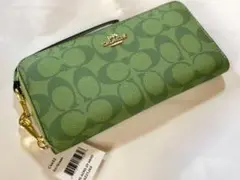 COACH コーチ　　　　　C4452 グリーン長財布