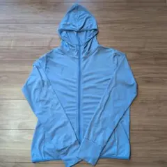 UNIQLO　AIRism ライトブルーフルジップフードパーカー