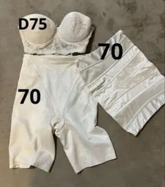 フォーシスアンドカンパニー　ブライダルインナー