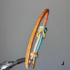 ミサンガ-カラフルな結びデザインのブレスレット