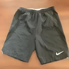 サッカー　ハーフパンツ　ナイキ