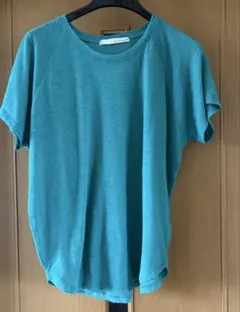 【MELROSE clair】ターコイズ色Tシャツのサムネイル