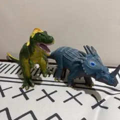 恐竜ソフトフィギュアセット ティラノサウルス トリケラトプス