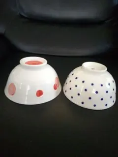 未使用品‼️赤い丸と青い丸のデザインの飯碗2個セット✨