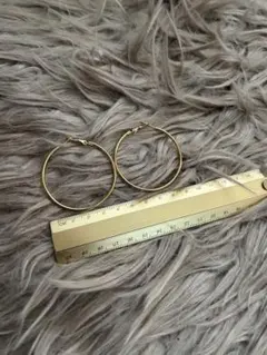 美品　即購入可　サージカルステンレス　ゴールド フープピアス 約5cm