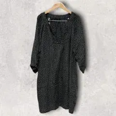 ドット柄 黒 五分袖チュニック