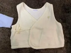 ミキハウス　ベビーベスト クリーム色