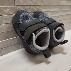 アシックス　ブラック ベビーシューズ 13cm