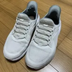 PUMA SOFTRIDE スリップイン ホワイト　白25 SKECHERS