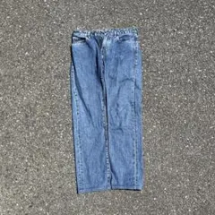 LEVI’S ストレートデニム