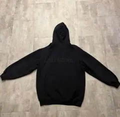 BALENCIAGA バックロゴ　パーカー　【BLACK】のサムネイル