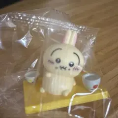 松屋×ちいかわ 鬼辛カレーフィギュアのうさぎ