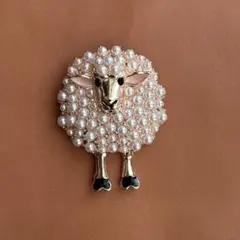 ⭐︎新品未使用⭐︎羊ひつじのブローチ