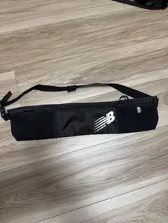 ニューバランス　ランニング用　肩がけバッグ