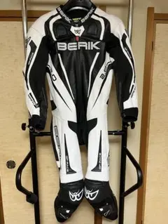 BERIK ベリック レーシングスーツ 48サイズ - メルカリ