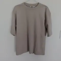 UNIQLO エアリズム　ベージュ 半袖Tシャツ Mサイズ