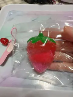 いちご スクイーズ ストラップ