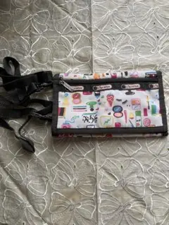 LeSportsac ネックウォレット コスメ柄　ムック本付録のサムネイル