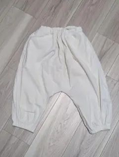 新品子供服100 tete a tete アイボリー ハーレムパンツ おばけ