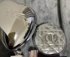 Dior ルミナイザーハイライトパウダー シルバー