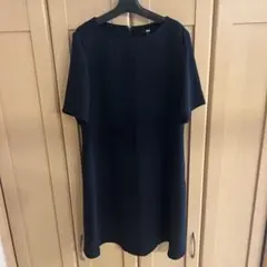 ユニクロ ポンチワンピース半袖 L ネイビー 紺 無地 バックジップ 綺麗め美品