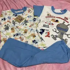 新品⭐︎3点セット　100 アンパンマン パジャマ 長袖　半袖　薄手　綿100%