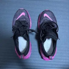 NIKEのランニングシューズ　インヴィンシブル ラン 3のサムネイル