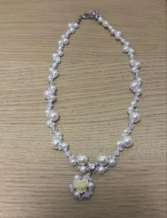 ネックレス　ホワイト　バラ