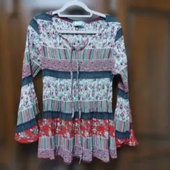jonie 花柄 パッチワーク風 プリーツ ブラウス 長袖のサムネイル