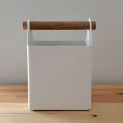 Item thumbnail for item e72b5d0c-976b-4d76-aad9-be7e854b2096