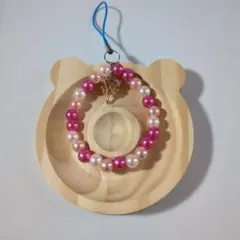 ピンクとパールのビーズストラップ