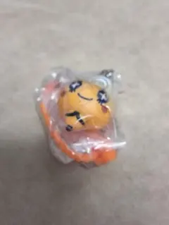 たまごっち カラフルマルチチャーム めめっち ガチャ