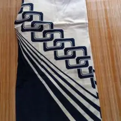 紺色と白