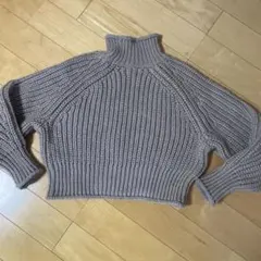 H&Mリブ編みベージュニットセーター