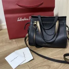 サルバトーレフェラガモ 2wayハンドバッグエイミー