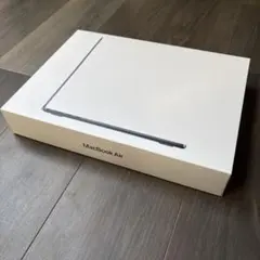 Apple MacBook Air 13.6インチ M2 8GB/256GB