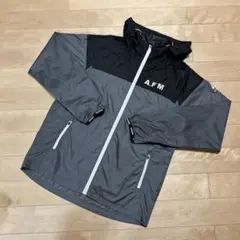 ウィンドブレーカー　Oサイズ　美品