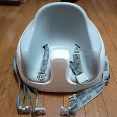 Bumbo ベビーチェア ホワイト 安全ベルト付き