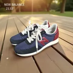 未使用✨ ニューバランス UL720 スニーカー （23.5㌢） ネイビー