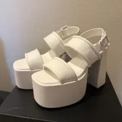 emoda plump cover sandal ホワイト ヒールサンダルのサムネイル