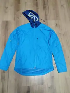 美品　NIKE　風車ロゴ　ナイロンジャケット　フード付き　М