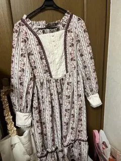 ストライプローズ柄ワンピース　axes femme kawaii