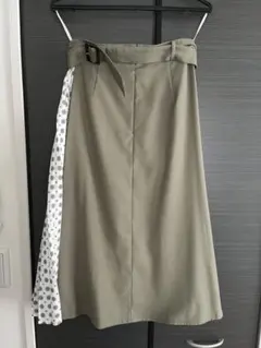 ナチュラルビューティーベーシック　フレアスカート