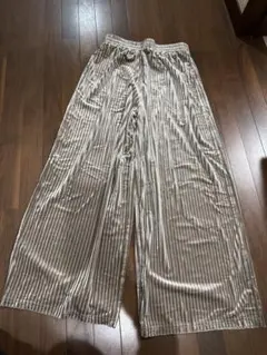 Item thumbnail for item 9662912f-0690-4bf8-b478-0eb7b23f3ec4